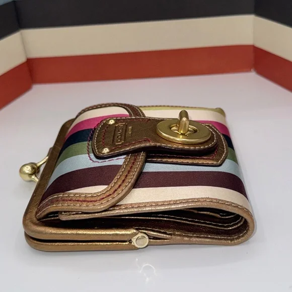 COACH LEGACY STRIPE FRAMED WALLET WITH KISSLOCK COIN - Picture 12 of 16